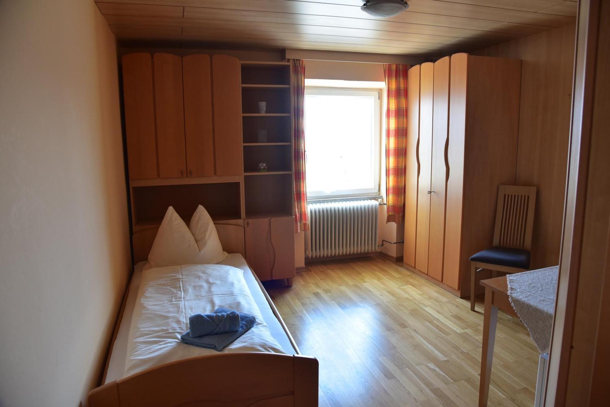 Stiftsgasthof Hochburg Екстериор снимка